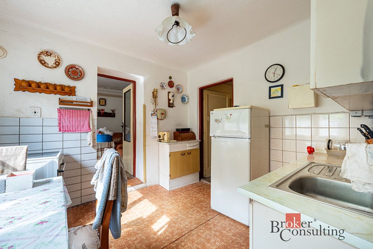 Prodej rodinného domu 113 m², pozemek 2133 m² thumbnail 5