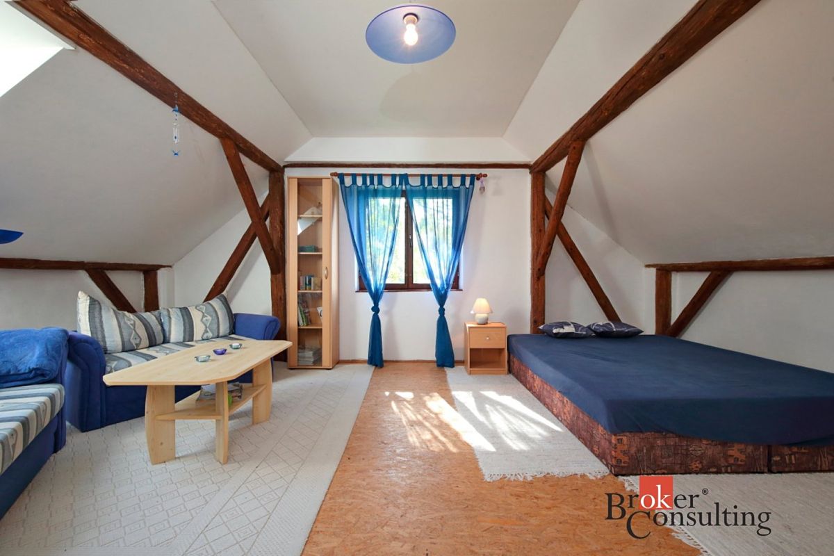 Prodej rodinného domu 158 m², pozemek 1356 m² thumbnail 3
