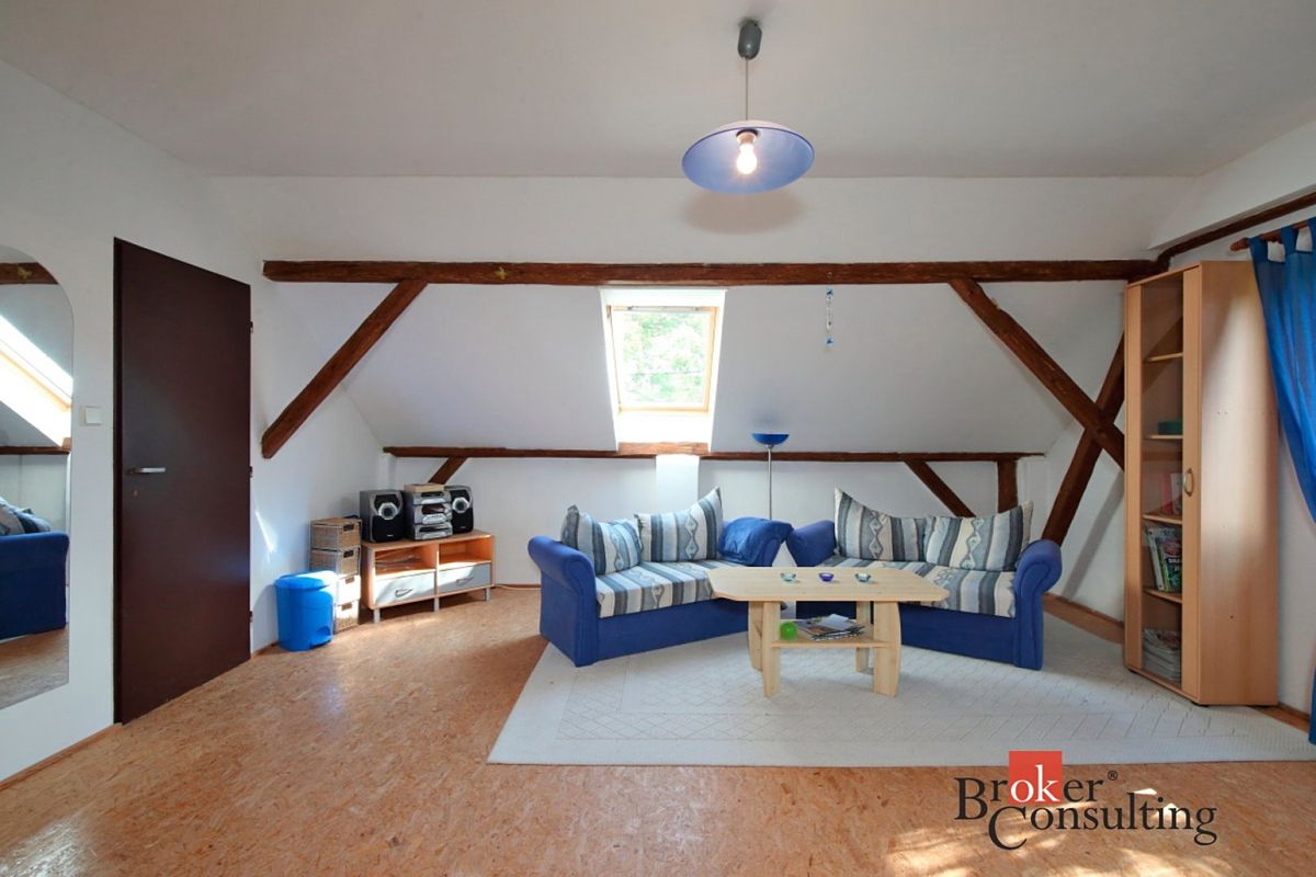 Prodej rodinného domu 158 m², pozemek 1356 m² thumbnail 4