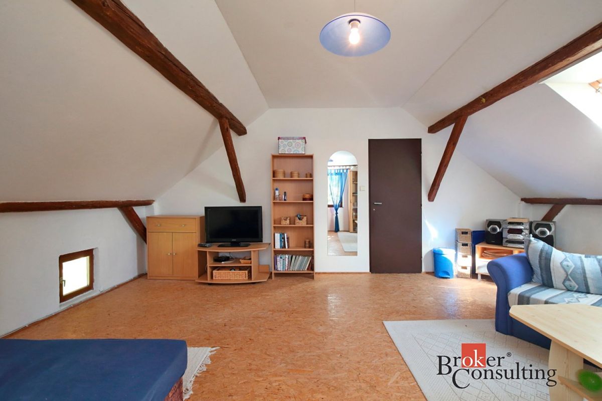 Prodej rodinného domu 158 m², pozemek 1356 m² thumbnail 7