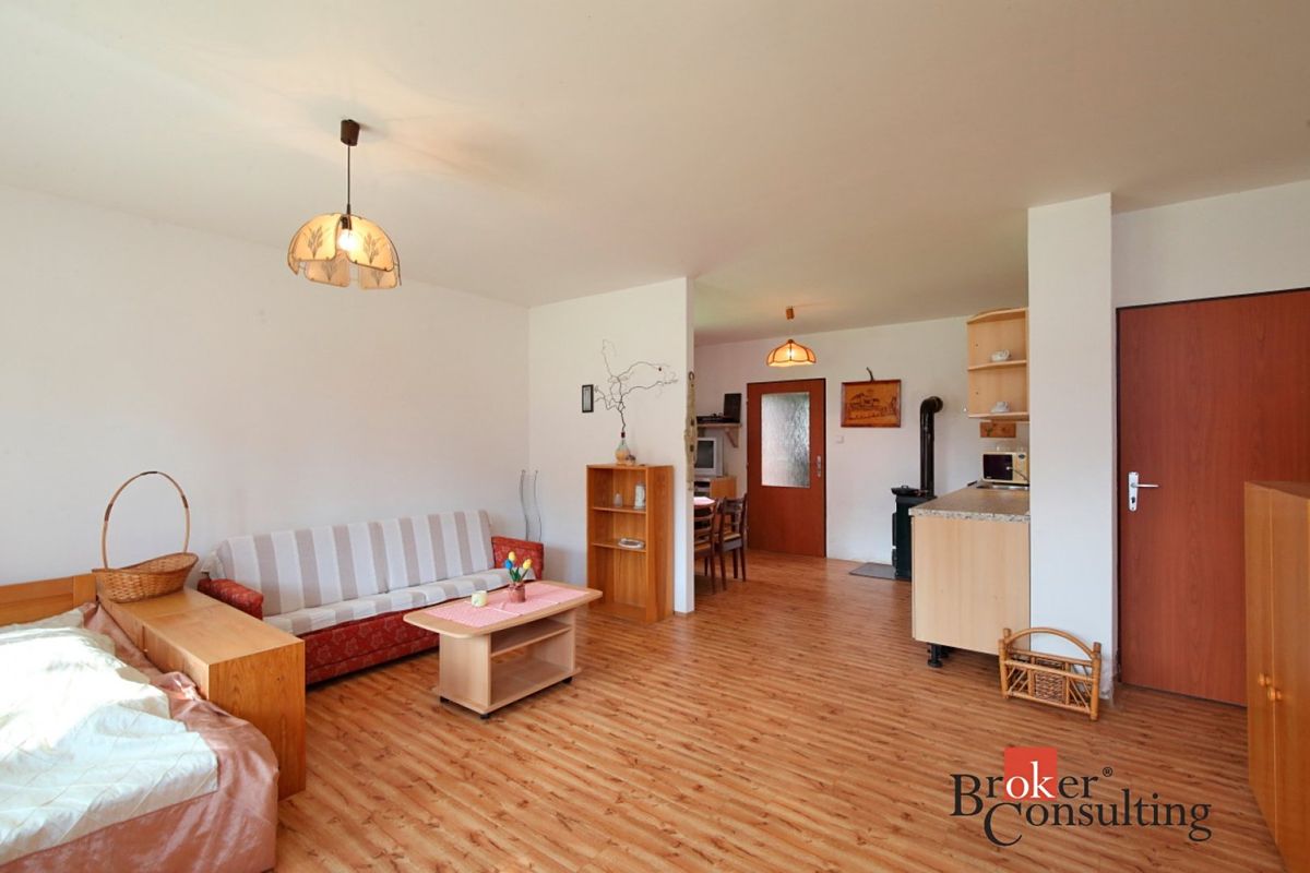 Prodej rodinného domu 158 m², pozemek 1356 m² thumbnail 20